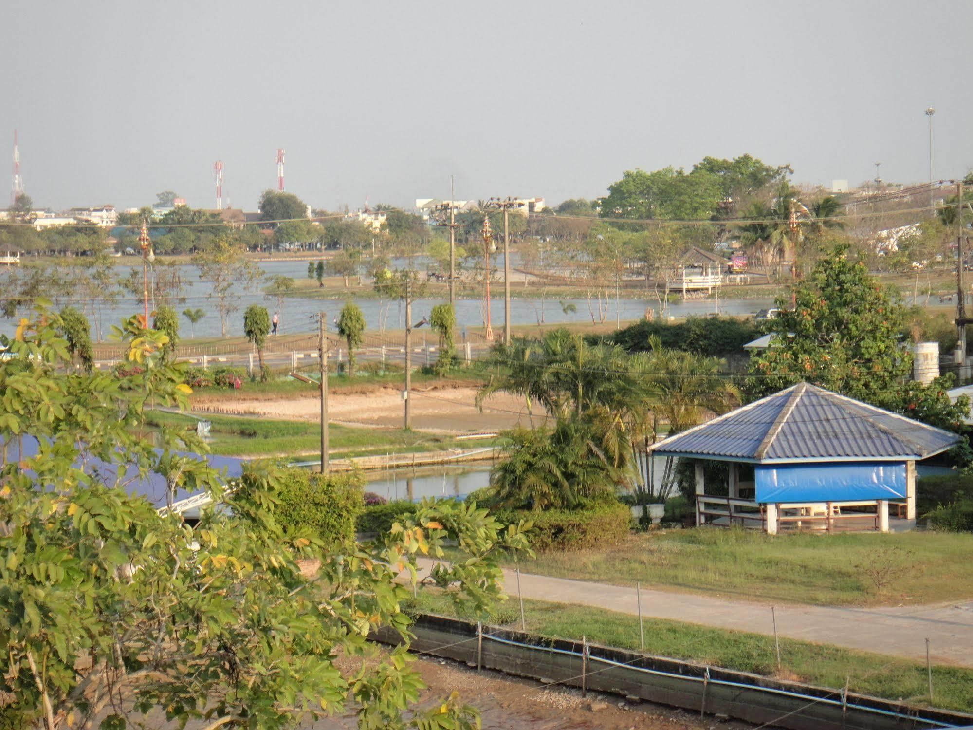 Prajak Inn Udon Thani Buitenkant foto