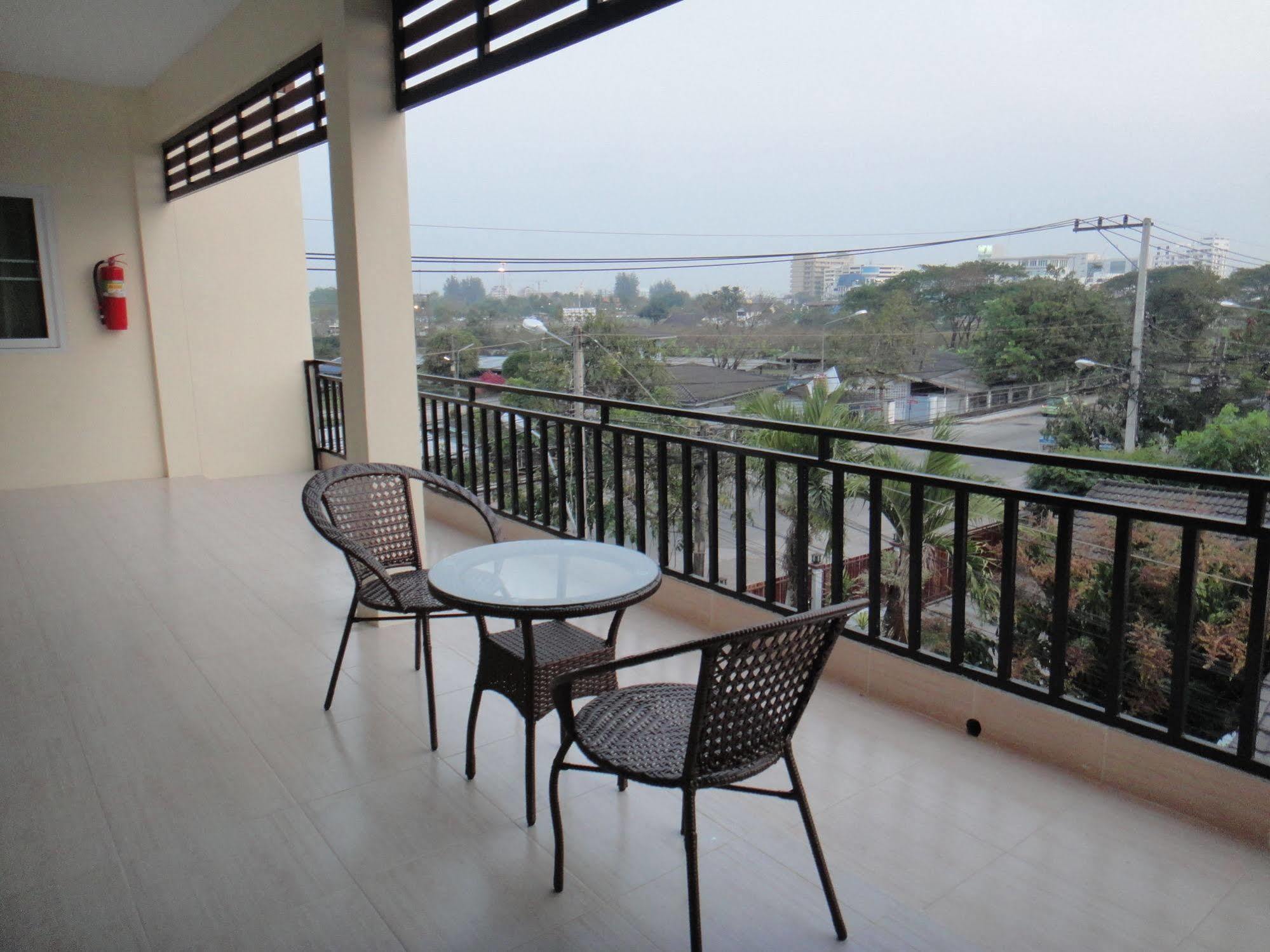 Prajak Inn Udon Thani Buitenkant foto
