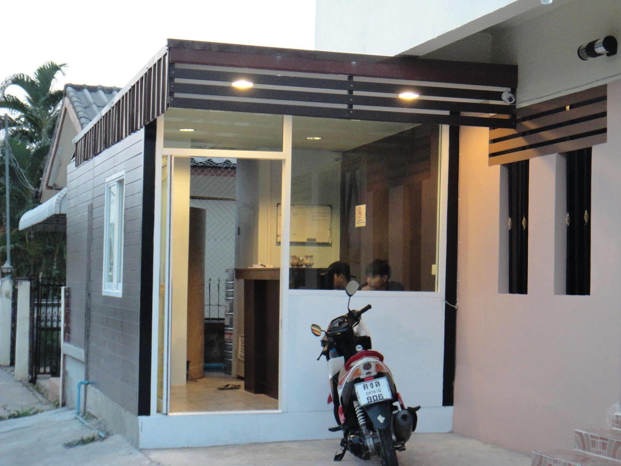 Prajak Inn Udon Thani Buitenkant foto